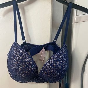 Victoria’s Secret Dream Angels Push Up Bra Size 38C
